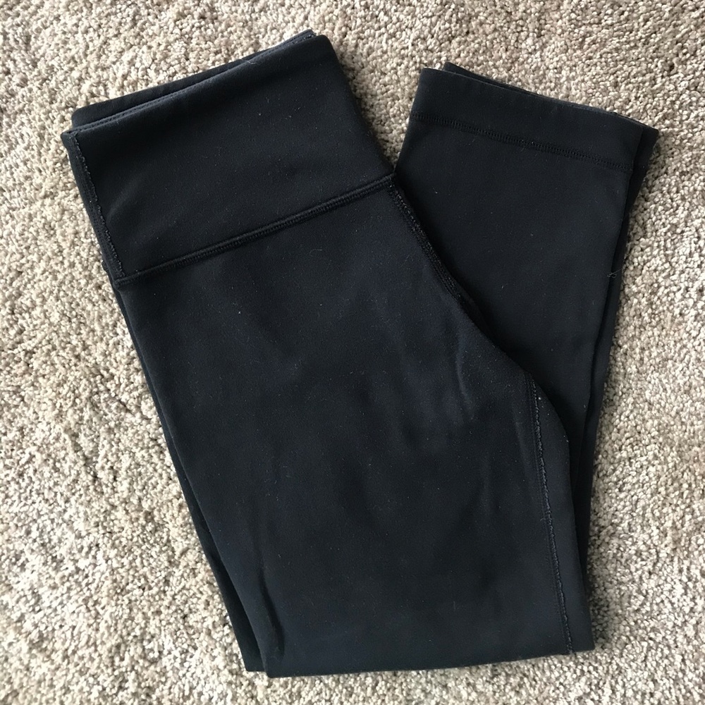 Lululemon reversible capri leggings